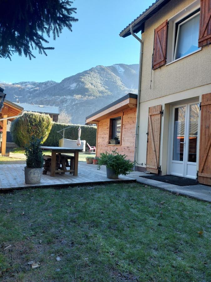 Studio Au Pied Des Montagnes Le Bourg-d'Oisans Ngoại thất bức ảnh